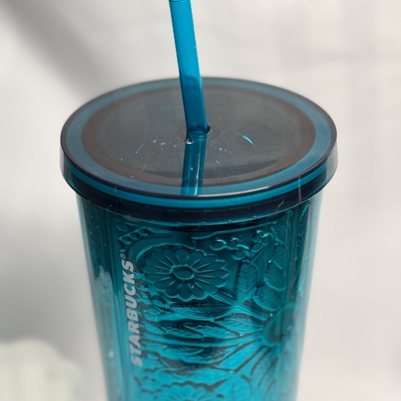 Starbucks 2017 Limited Edition Teal Embossed Floral Tumbler 24oz w/ Straw, Rare - Picture 6 of 8